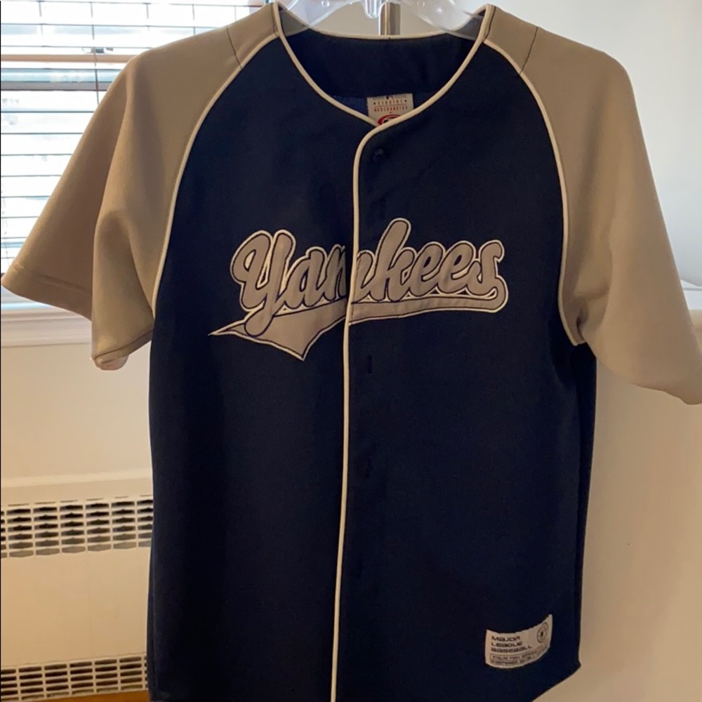 New York Yankee Derek Jeter Jersey